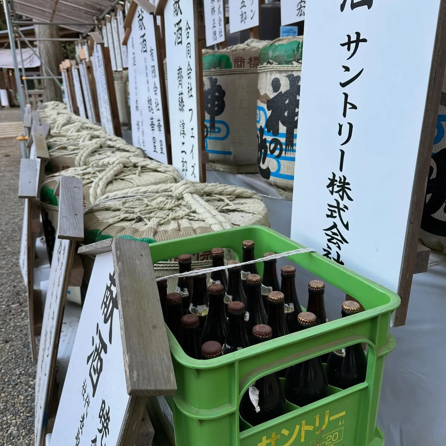 鹿島神宮の楼門は今年5月末頃まで工事中の予定です。