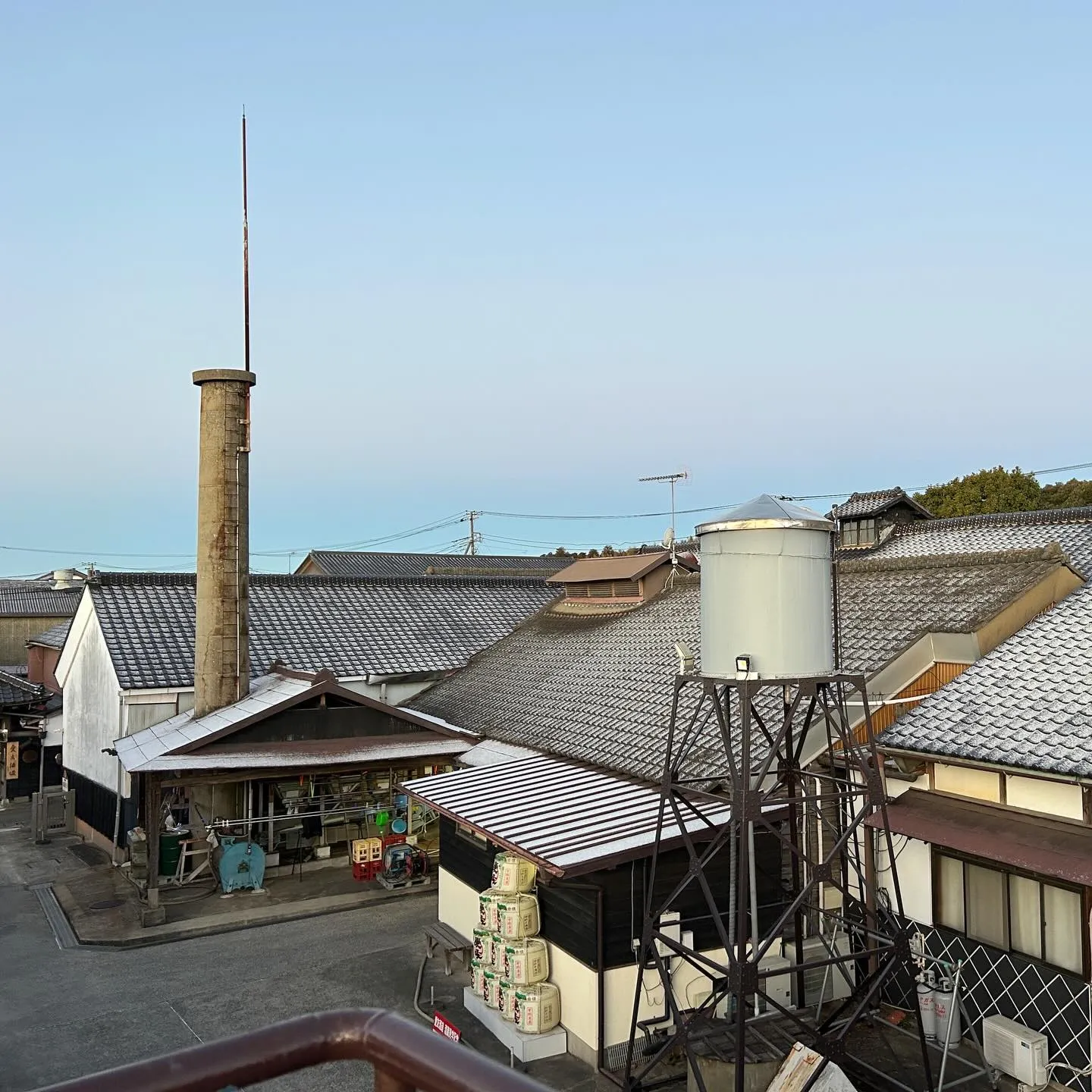 茨城県潮来は今朝ちょっと雪が降ったようです🌨️ 6:30頃、...