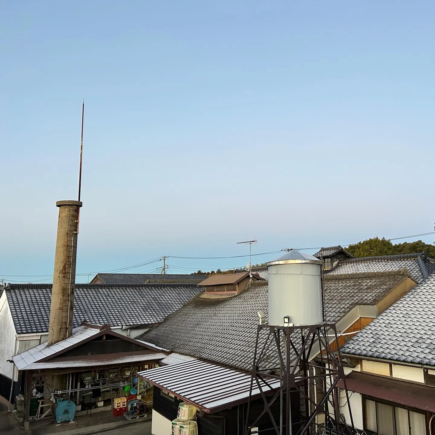 茨城県潮来は今朝ちょっと雪が降ったようです🌨️ 6:30頃、...