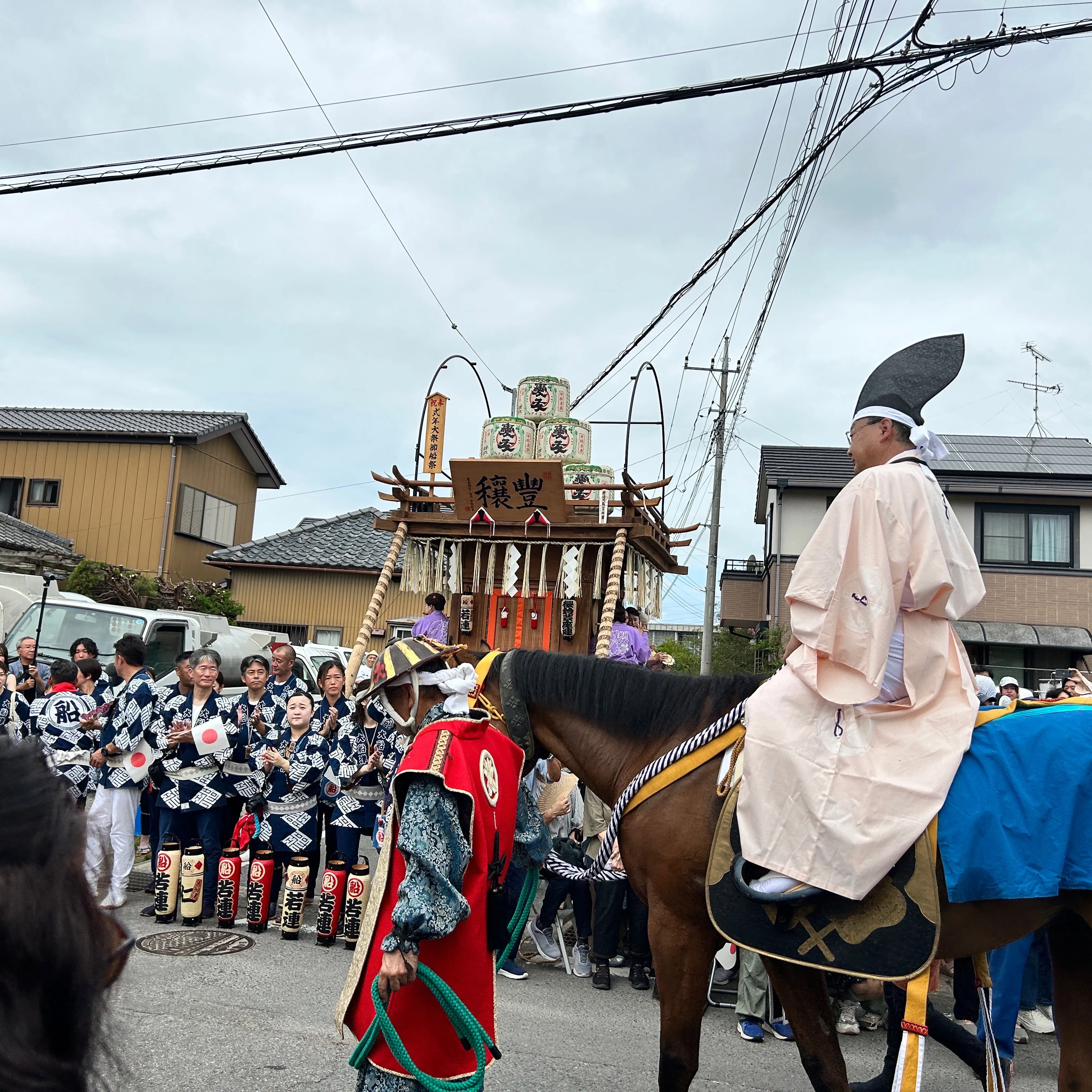 御船祭では山車もたくさん出ていました。
